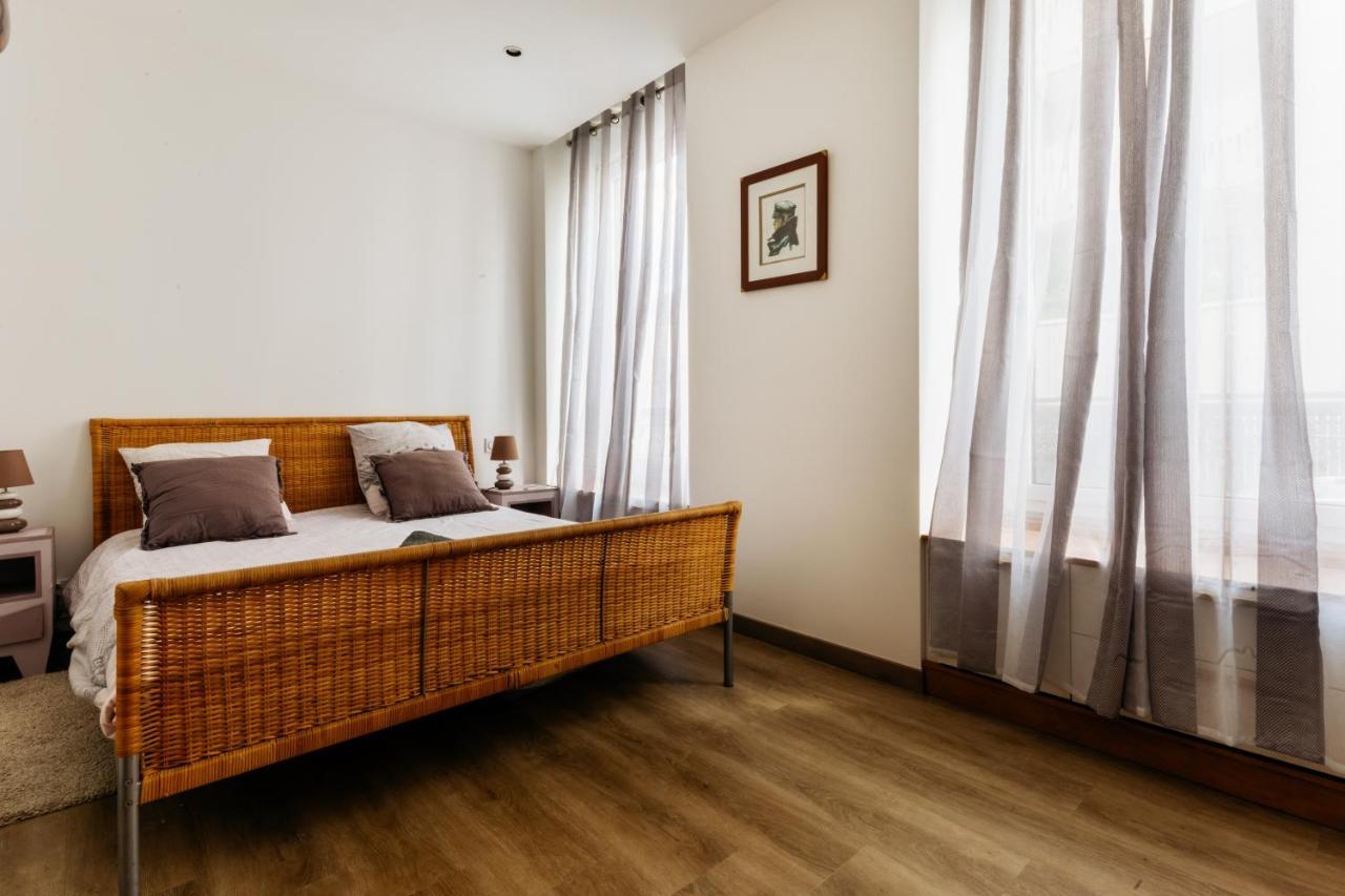 Richemont - Appartement Tout Equipe Avec Terrasse ヴァンヌ エクステリア 写真